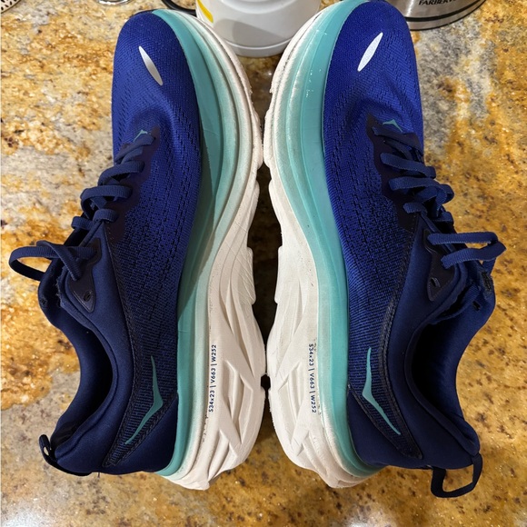 Hoka Bondi 8 size 9.5 - Picture 9 of 11